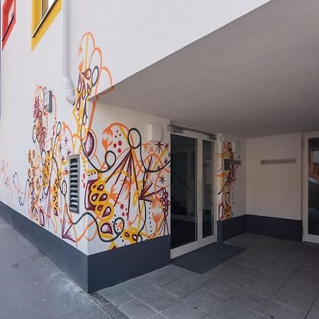 Neu Und Hell In Zentraler Ruhelage Mit Parkplatz Apartment Viena Exterior foto