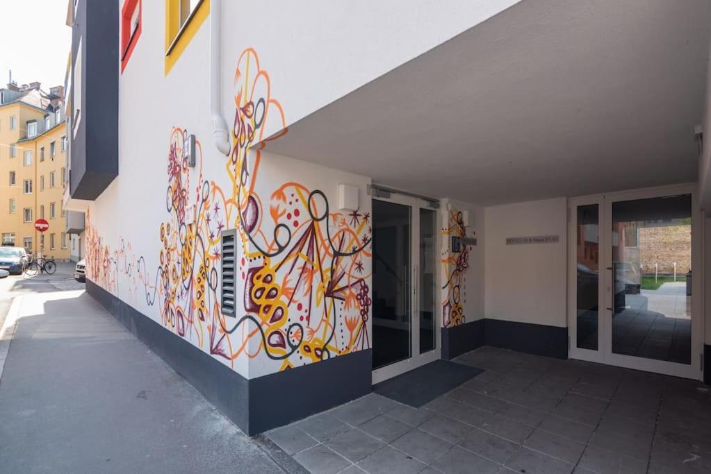 Neu Und Hell In Zentraler Ruhelage Mit Parkplatz Apartment Viena Exterior foto