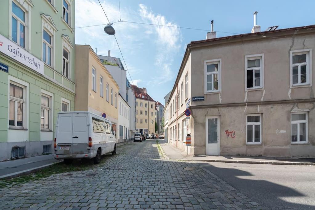 Neu Und Hell In Zentraler Ruhelage Mit Parkplatz Apartment Viena Exterior foto