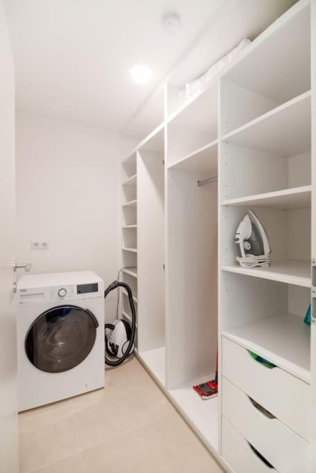 Neu Und Hell In Zentraler Ruhelage Mit Parkplatz Apartment Viena Exterior foto