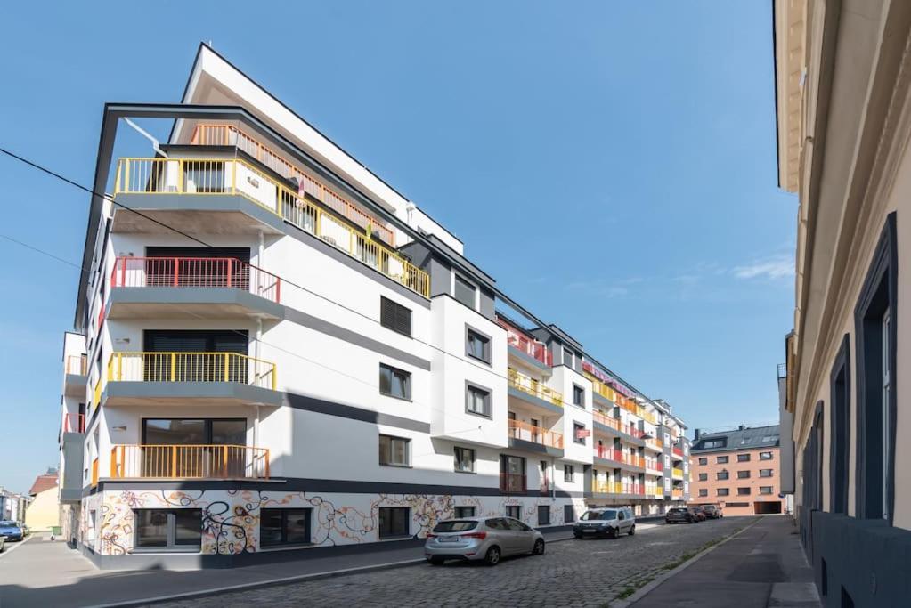 Neu Und Hell In Zentraler Ruhelage Mit Parkplatz Apartment Viena Exterior foto